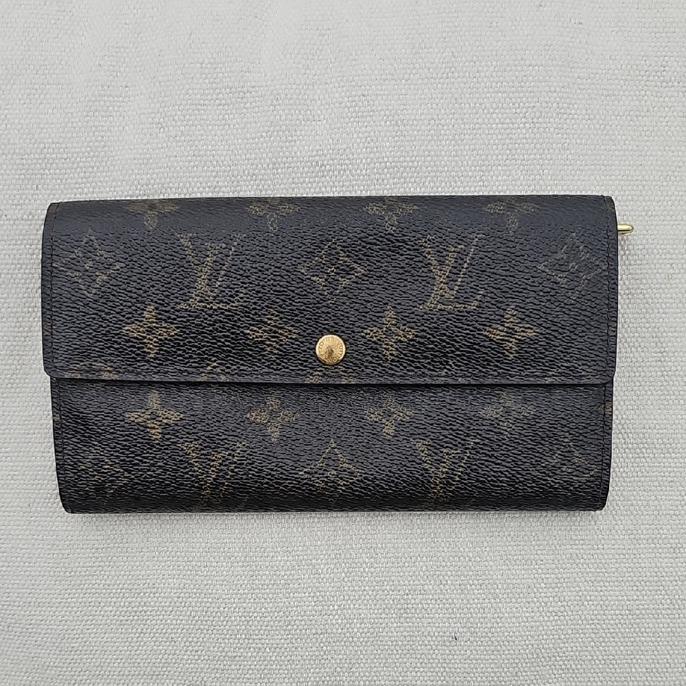 Louis Vuitton Brown And Gold Monogram Wallet